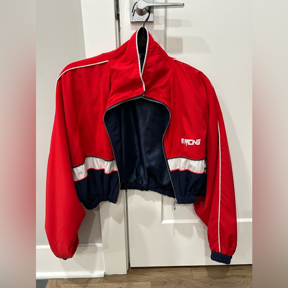 Cropped light jacket